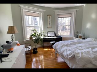 168 Winthrop Rd APT 1, Brookline, MA 02445