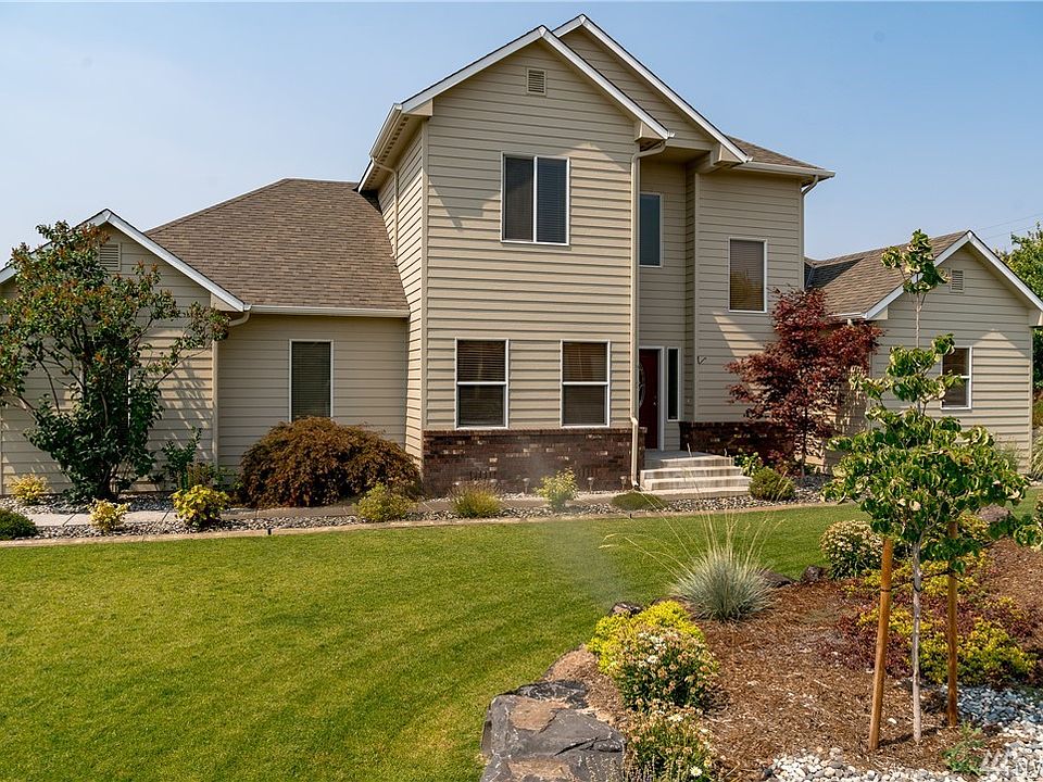 1st image of 10 Makenna Ln