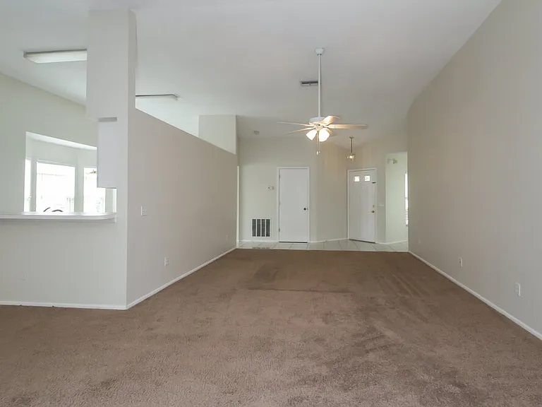 4814 11th Avenue Cir E — Photo 4