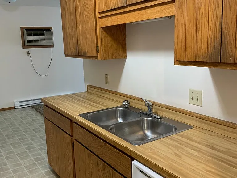 Gatewood Apartments — Photo 38