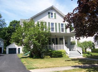 9 Lathrop Ave, Le Roy, NY 14482