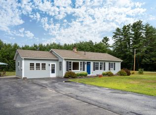 7 Mill Ln, Naples, ME 04055