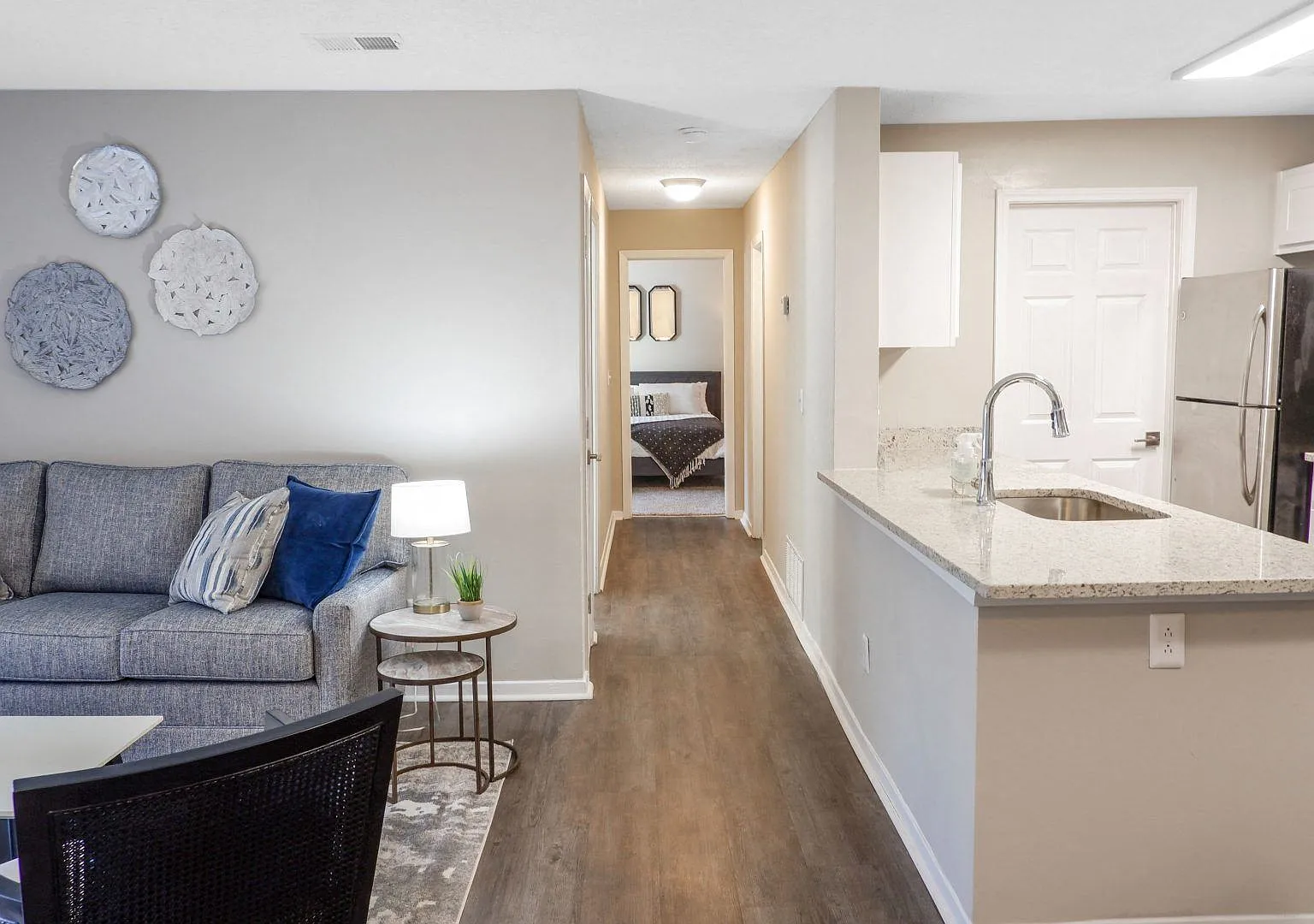 1 Park Central Apartment Homes — Photo 2