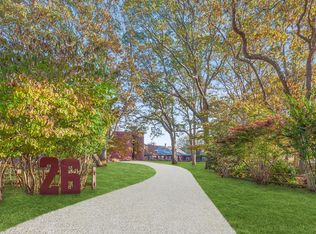 26 Ruxton Rd, East Hampton, NY 11937