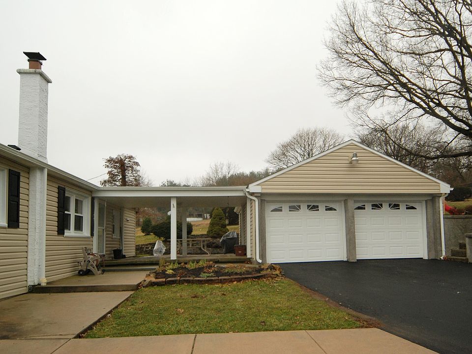 1217 Grosstown Rd, Stowe, PA 19464 Zillow