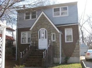 110 Wood St, Lynbrook, NY 11563