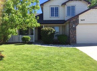 3107 W Divide Creek Dr, Meridian, ID 83646