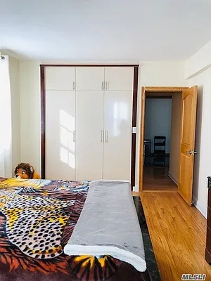 Rented by Prime Realty | media 11