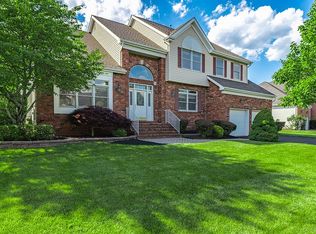 34 Ketcham Rd, Belle Mead, NJ 08502