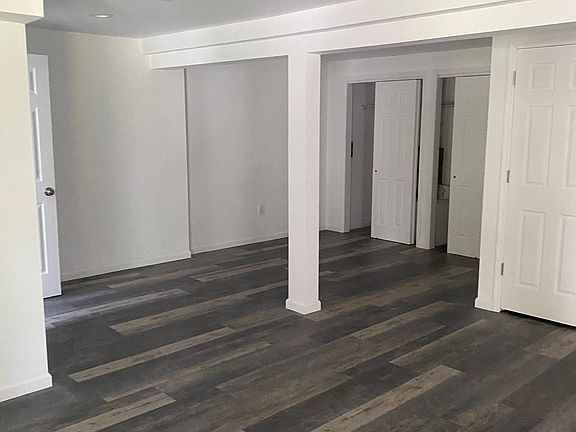 4th image of 66 Hunters Ln #66