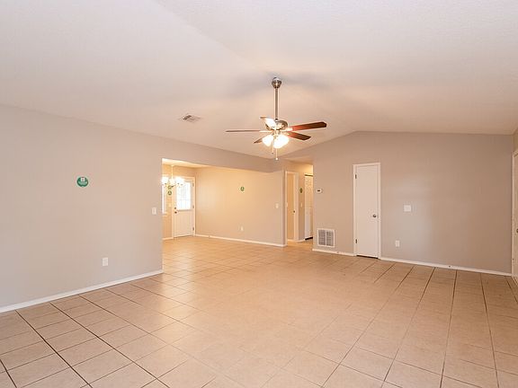 5th image of 10757 Spurs Ct