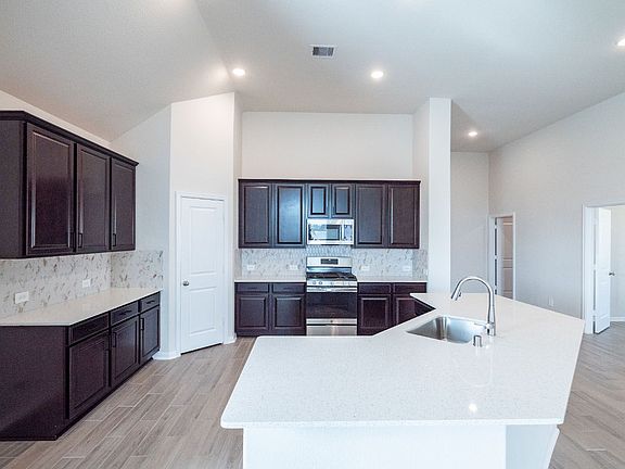 4th image of 1407 Gentle Falls Ct