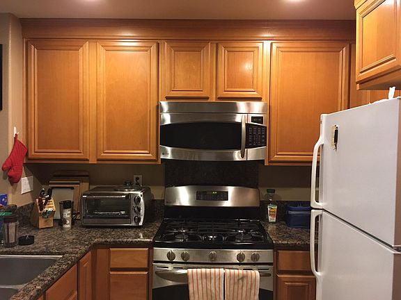 4th image of 22919 Mariposa Ave Unit 904