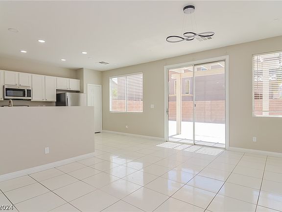5th image of 6317 Foxlyn Ave