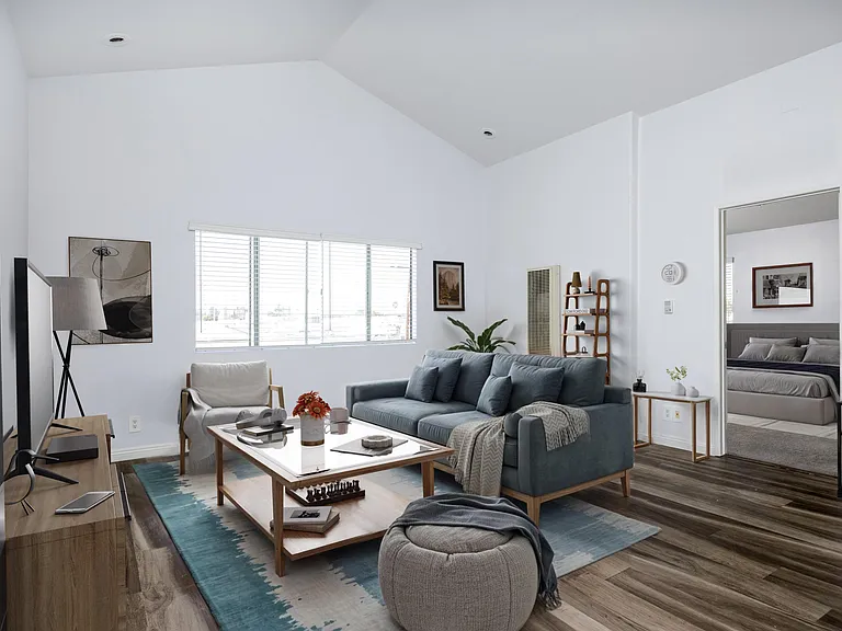 Crown Ridge Apartments — Photo 6