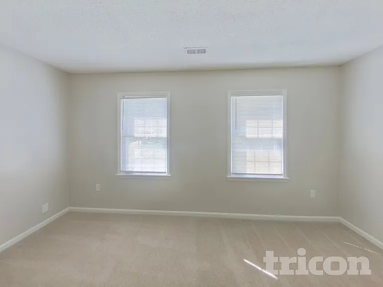 7400 Palmetto Ct — Photo 7