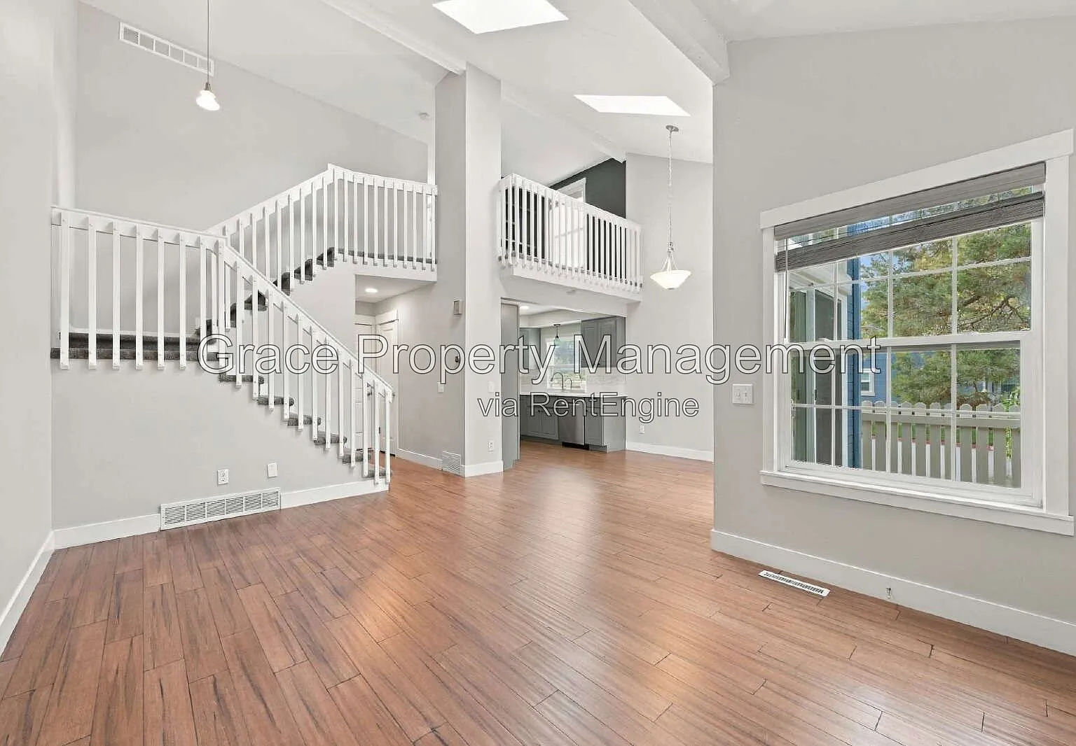 3 bed, 3.0 bath, 1660 sqft, $2,595 — Photo 4
