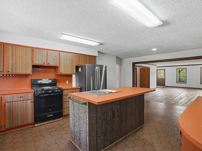 780 N Van Dyke Rd #1 — Photo 23