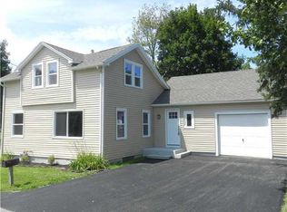 11032 Broadway St, Alden, NY 14004