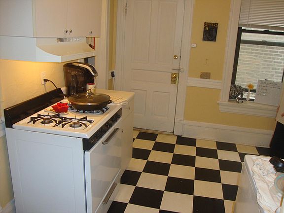 3rd image of 1311 N Bosworth Ave