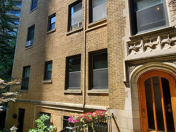 2nd image of 640 W Waveland Ave APT 3a