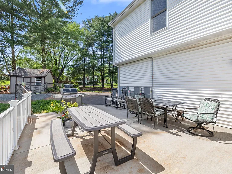 4301 Mountain View Dr — Photo 49
