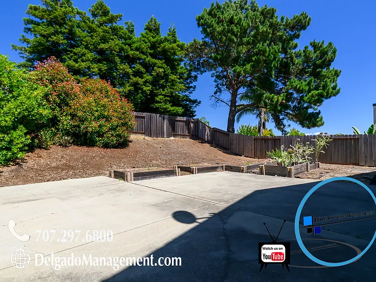 527 Fuchsia Dr — Photo 29