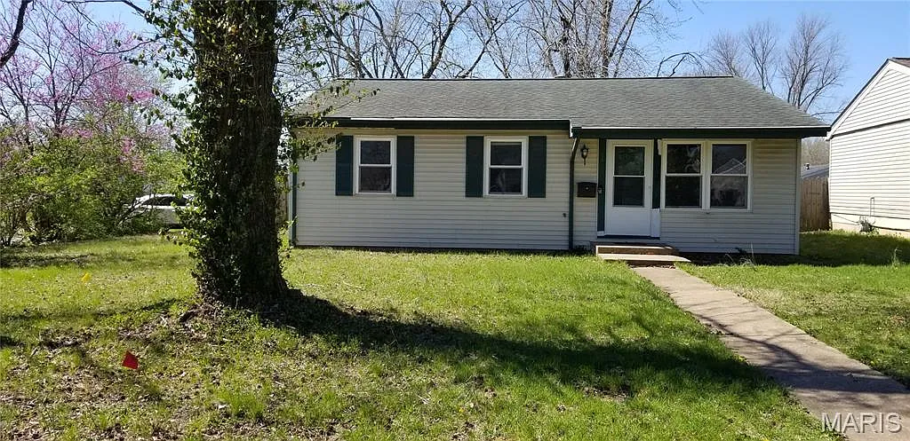 1452 Wabash Ave photo 1