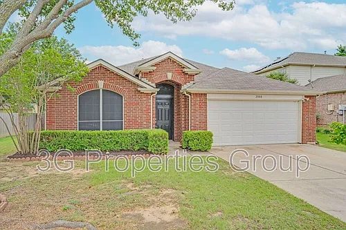 2008 Lamprey Cir Photo 1
