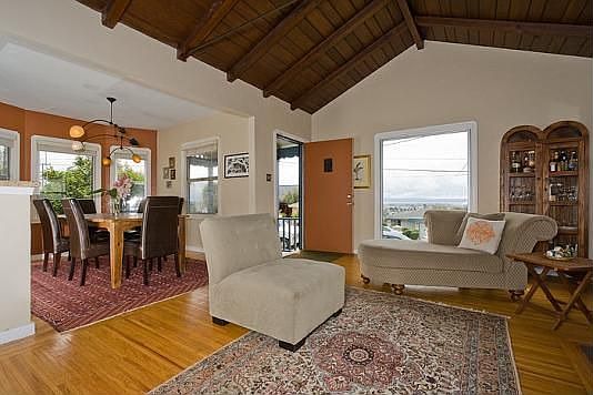 2nd image of 7814 Outlook Ave