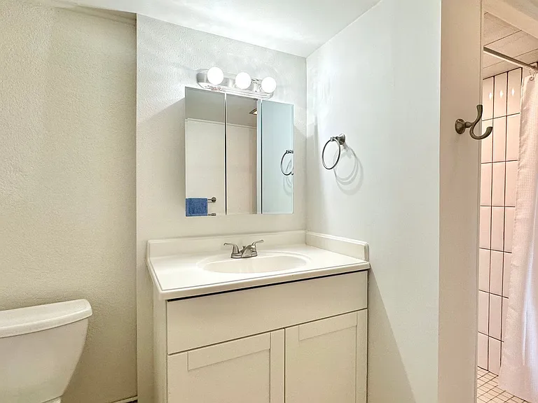 4559 Sierra Dr #B — Photo 10