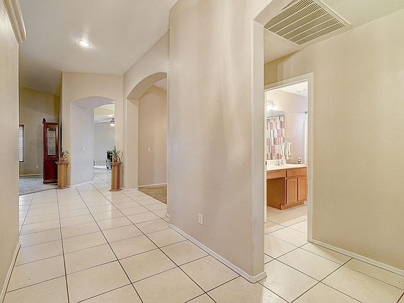 4th image of 6125 N 83rd Dr
