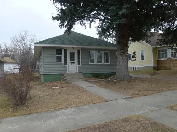 917 W Janeaux St, Lewistown, MT 59457