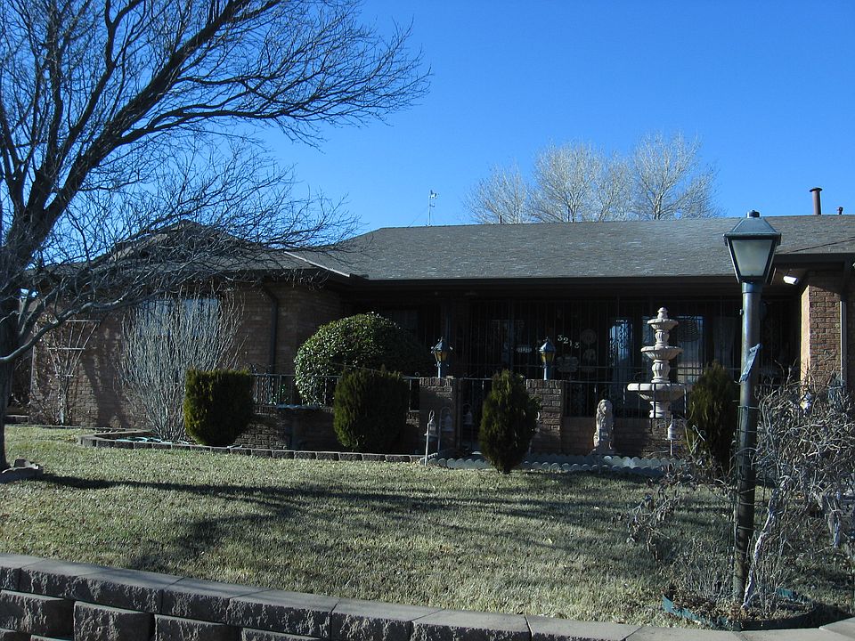 1st image of 3213 Candlelight Dr NE