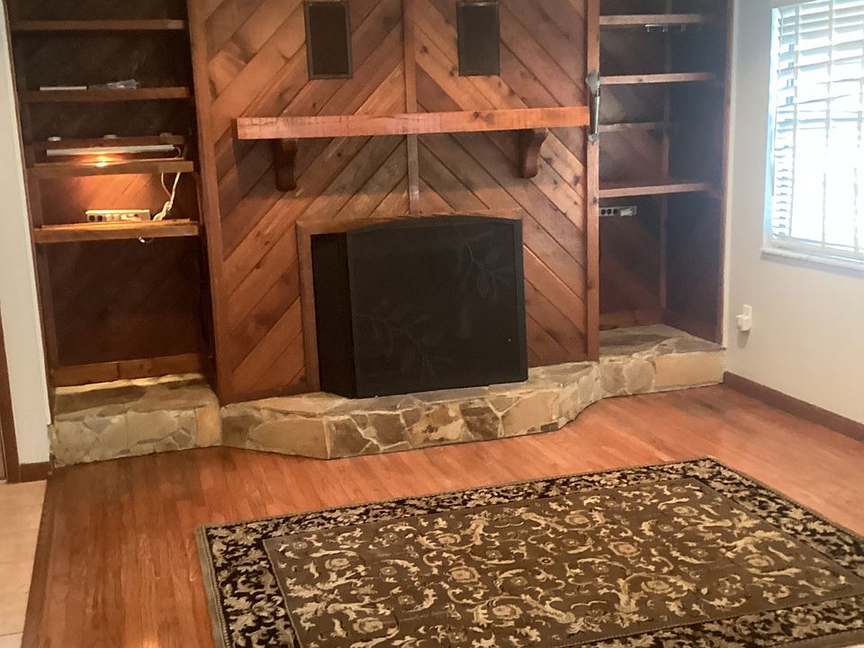 1st image of 5124 E Holland Ave