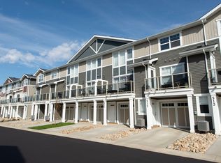 Bella Towns, Saskatoon, SK S7W 1G6