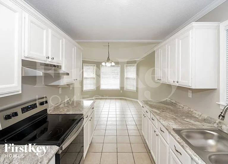 8788 Overcup Oaks Dr — Photo 6