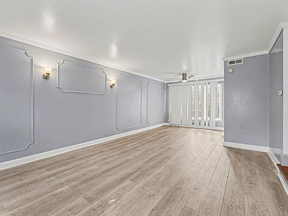 4th image of 4142 Dearborn St