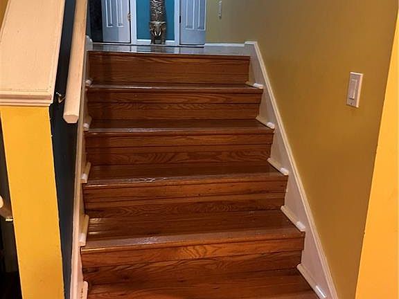 5th image of 2327 Montgall Ave