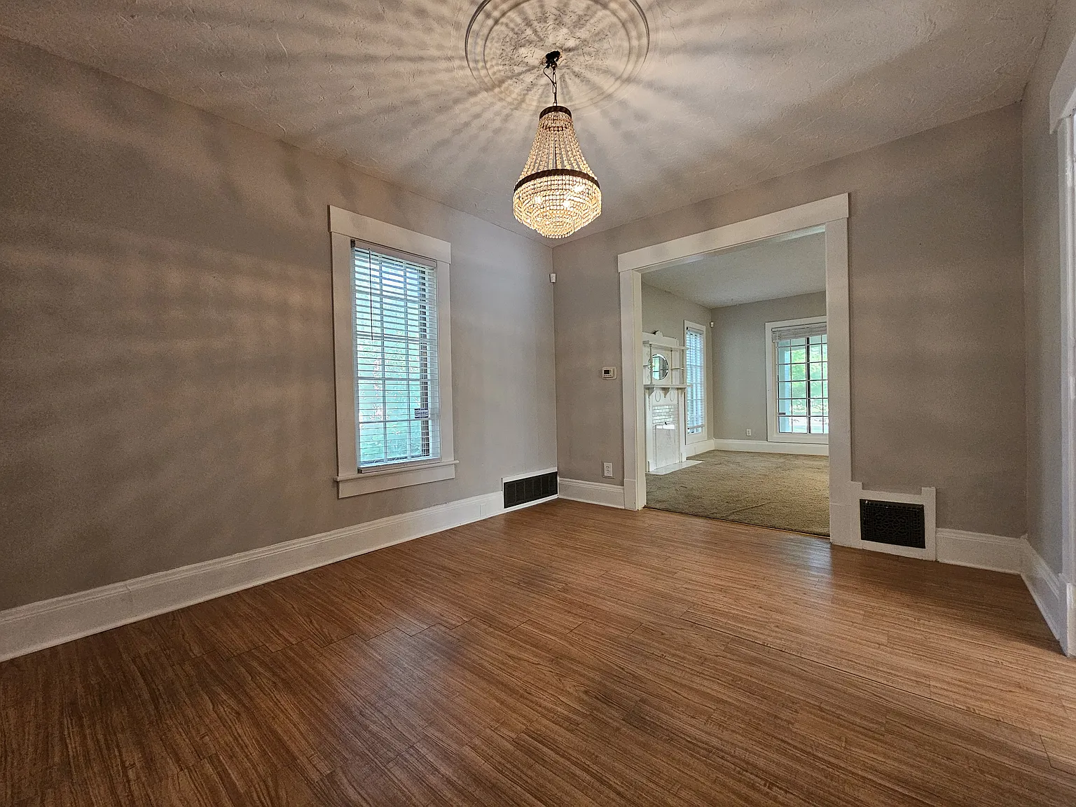 3 bed, 1.5 bath, 1964 sqft, $1,650 — Photo 4