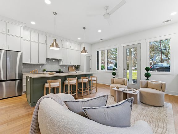 5th image of 205 Whitefoord Ave #A