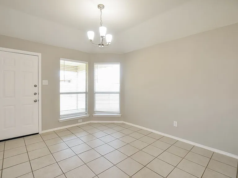 705 Orchid Blvd — Photo 8