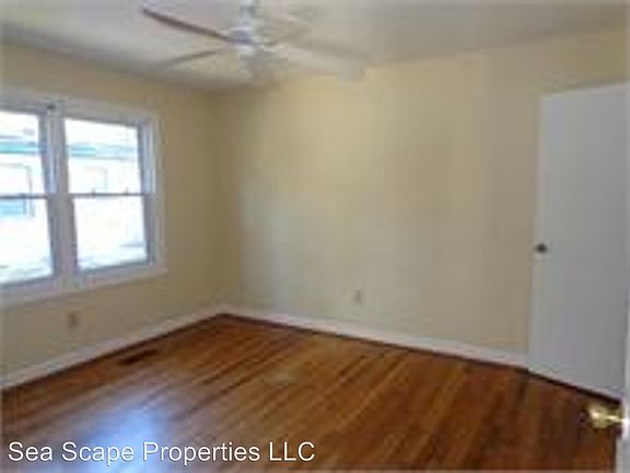 3rd image of 402 N Atlantic Ave APT 3