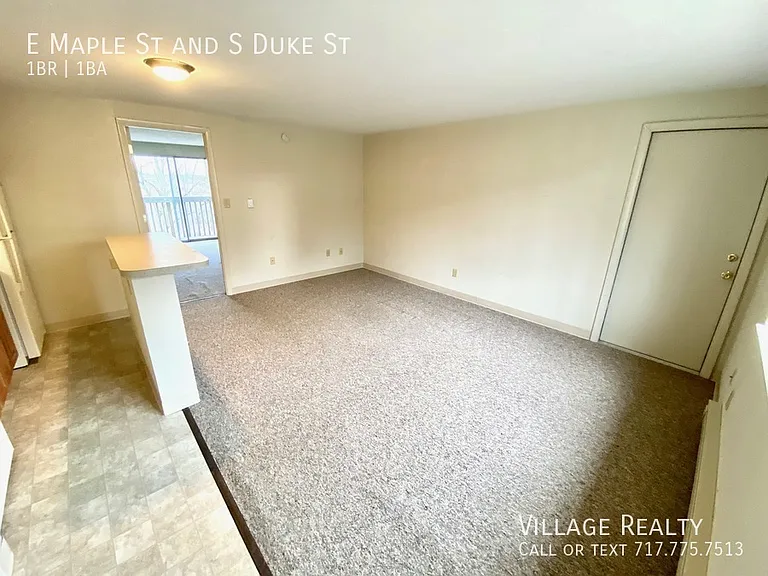 E Maple St — Photo 24