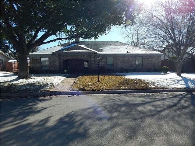 1st image of 4313 Plantation Dr