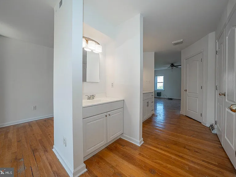 2822 Ogden St #A — Photo 24