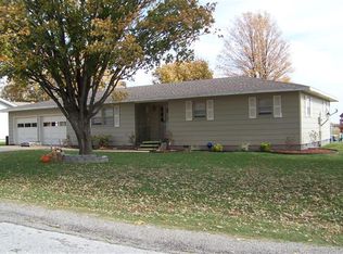 804 Belaire Dr, Jasper, MO 64755