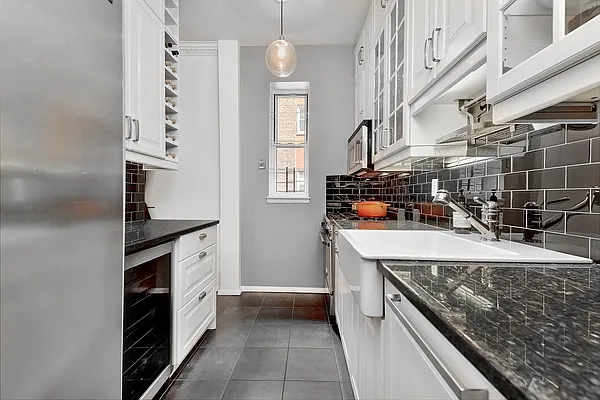 Sold by City Connections Realty | media 2