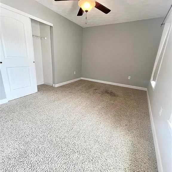 805 Bluff Ridge Ln — Photo 16