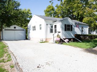 414 Grant St, Chenoa, IL 61726